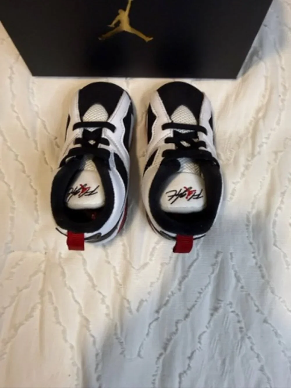 Kids size 7c Brand New In The Box Jordan MVP 92 Color White/Gym Red-Black